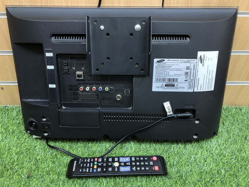 Телевизор Samsung UE22H5600AK