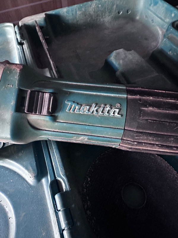 Болгарка Makita GA5030R