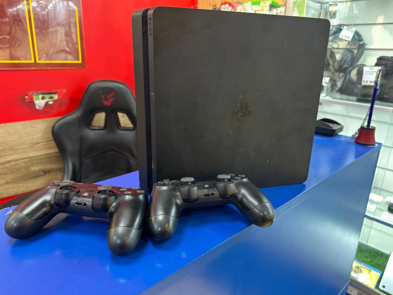 Игровая приставка Sony PS4 Slim